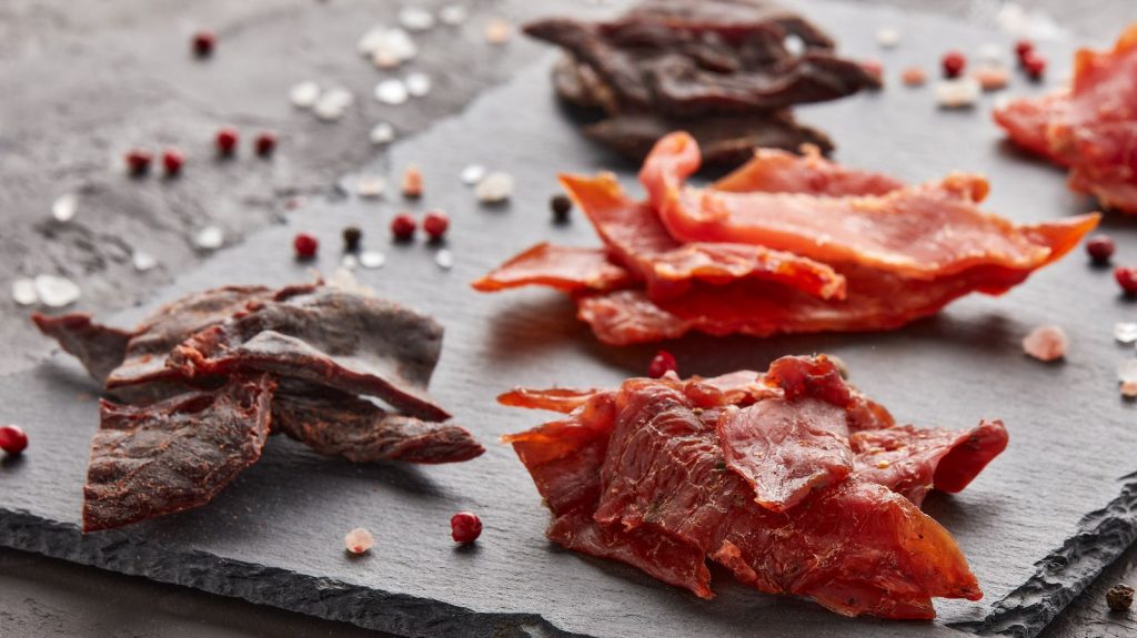 Як вибрати якісні джерки: експертні поради від Meatvill для справжніх цінителів м'ясних снеків